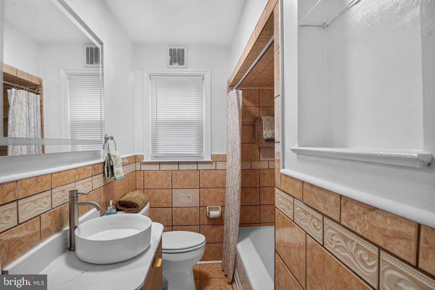 1910 Park Pl, Gwynn Oak, MD 21207 &mdash; Photo 9