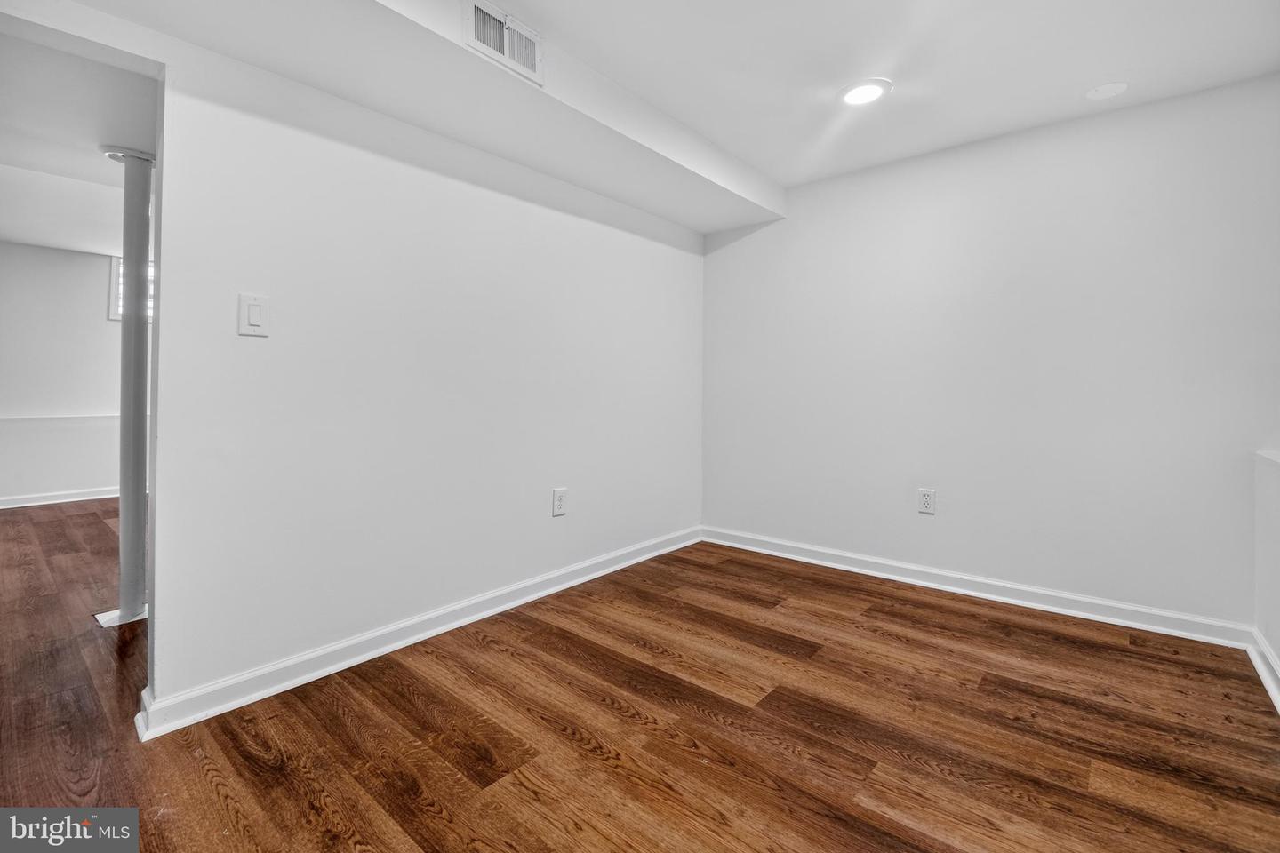 1910 Park Pl, Gwynn Oak, MD 21207 &mdash; Photo 18